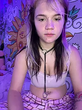 Snapshot of Cutiepiespanks chatting on September 25, 2025, 3:51 pm Cutiepiespanks online show from September 25, 2025, 3:51 pm