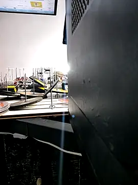 000002m online show from October 24, 2025, 9:47 pm