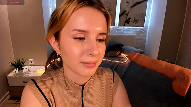 Snapshot of Betty_June chatting on September 21, 2025, 8:36 pm Betty June online show from September 21, 2025, 8:36 pm