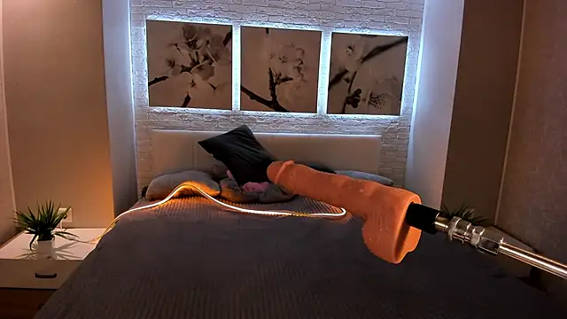 Snapshot of Betty_June chatting on September 19, 2025, 8:35 pm Betty June online show from September 19, 2025, 8:35 pm