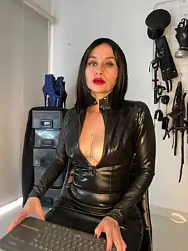 mylatexpleasure online show from July 29, 2026, 7:24 pm