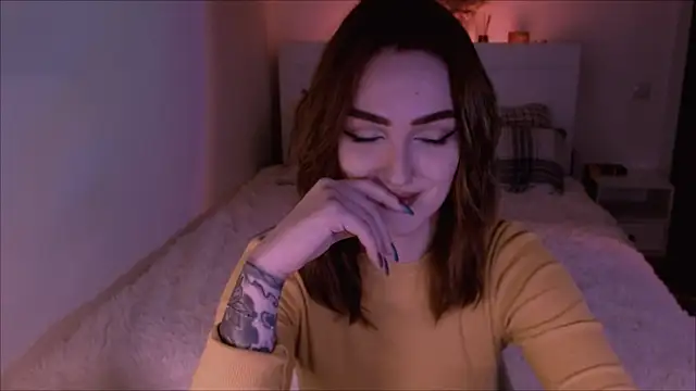 LilyFarey online show from January 15, 2025, 7:23 pm
