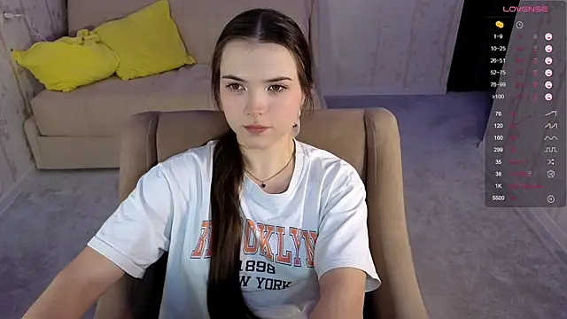 Snapshot of Eva_Davie chatting on November 9, 2025, 2:54 pm Eva Davie online show from November 9, 2025, 2:54 pm