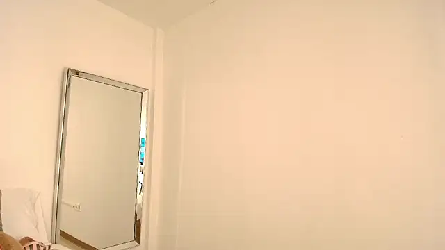 Isabella Harley online show from February 20, 2026, 1:57 pm