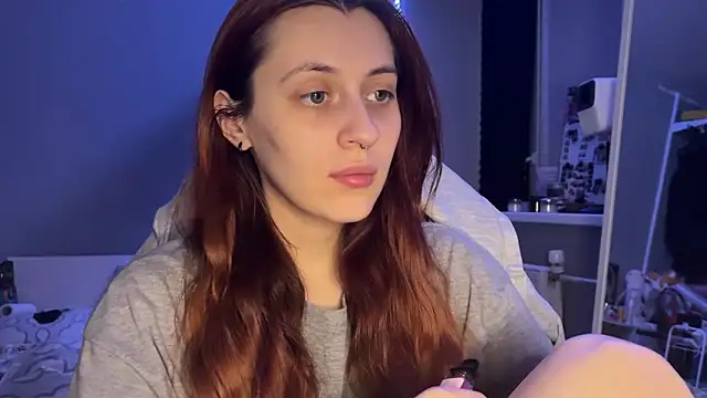 Uniarten online show from April 3, 2026, 6:25 pm