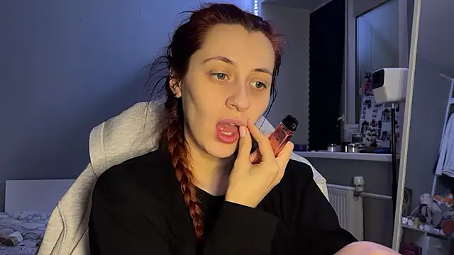 Uniarten online show from January 10, 2026, 6:03 pm