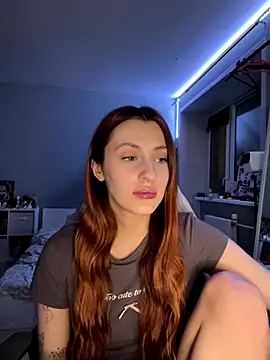 Uniarten online show from November 23, 2025, 6:29 pm