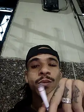 Snapshot of Oliver_rolland chatting on February 6, 2025, 9:53 am Oliver rolland online show from February 6, 2025, 9:53 am