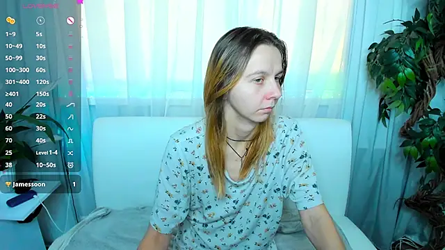 Snapshot of Bell_a_mi_ chatting on October 19, 2025, 9:34 am Bell a mi  online show from October 19, 2025, 9:34 am