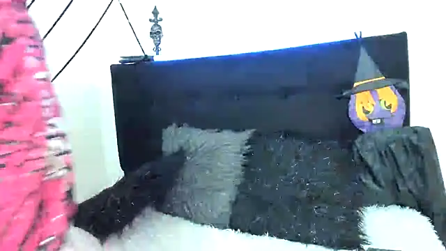 yayita mature online show from November 1, 2025, 2:11 pm