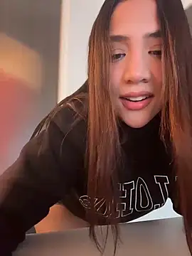 marcimaa online show from April 12, 2026, 9:07 pm