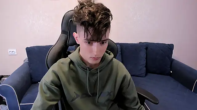 Snapshot of James_Mills chatting on October 24, 2025, 6:29 pm James Mills online show from October 24, 2025, 6:29 pm