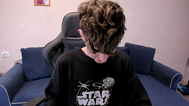 Snapshot of James_Mills chatting on October 9, 2025, 7:03 pm James Mills online show from October 9, 2025, 7:03 pm