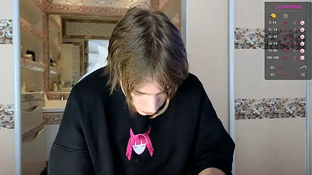 Snapshot of Cryptikov chatting on October 24, 2025, 9:30 am Cryptikov online show from October 24, 2025, 9:30 am