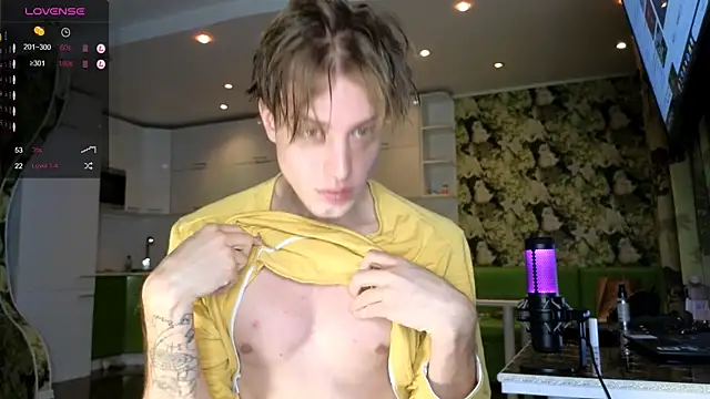 Snapshot of Cryptikov chatting on September 29, 2025, 7:08 pm Cryptikov online show from September 29, 2025, 7:08 pm