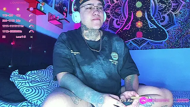 Snapshot of Techno_420_ chatting on September 26, 2025, 6:15 pm Techno 420 online show from September 26, 2025, 6:15 pm