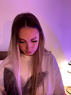 Eva Ryen online show from November 6, 2025, 4:55 pm