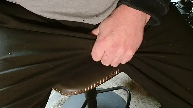 blow2gold online show from January 11, 2026, 9:49 am