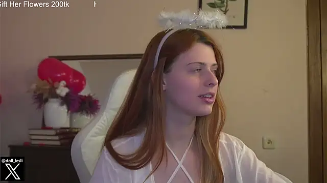 doll lesli online show from February 14, 2025, 9:10 pm