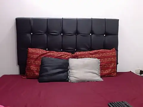 Snapshot of Violette_Adams chatting on February 11, 2025, 12:25 pm Violette Adams online show from February 11, 2025, 12:25 pm