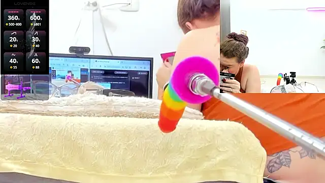 Paulina Davis  online show from February 3, 2026, 12:10 am