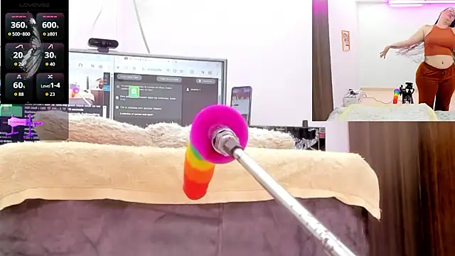 Paulina Davis  online show from February 14, 2026, 12:11 am