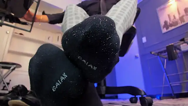 Snapshot of MrFrank_tattoo chatting on March 7, 2025, 3:39 pm MrFrank tattoo online show from March 7, 2025, 3:39 pm