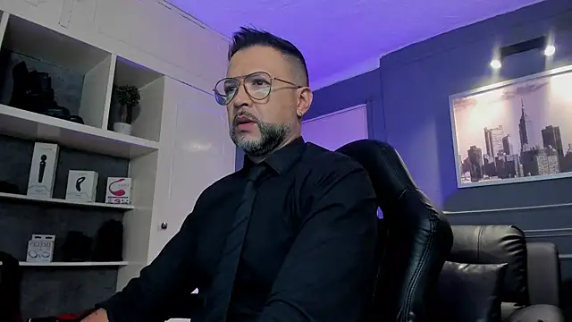 Snapshot of MrFrank_tattoo chatting on September 26, 2025, 11:28 am MrFrank tattoo online show from September 26, 2025, 11:28 am