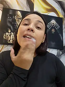 LizzRouse online show from July 17, 2026, 9:45 pm