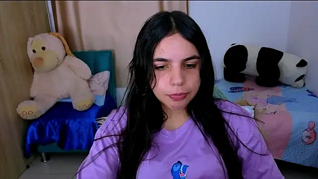 Snapshot of _elenna chatting on October 18, 2025, 6:21 pm  elenna online show from October 18, 2025, 6:21 pm