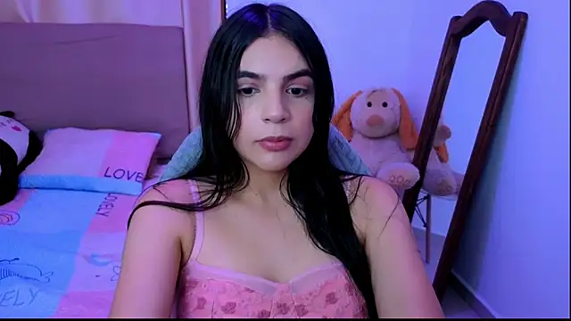  elenna online show from November 4, 2025, 5:50 pm