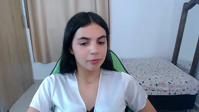  elenna online show from March 1, 2025, 11:37 pm
