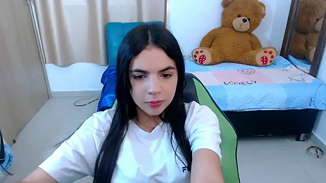  elenna online show from March 15, 2025, 5:37 pm
