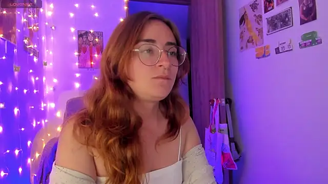 Snapshot of linda_giggle chatting on September 29, 2025, 10:59 pm linda giggle online show from September 29, 2025, 10:59 pm