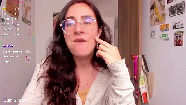 linda giggle online show from April 17, 2026, 1:47 pm