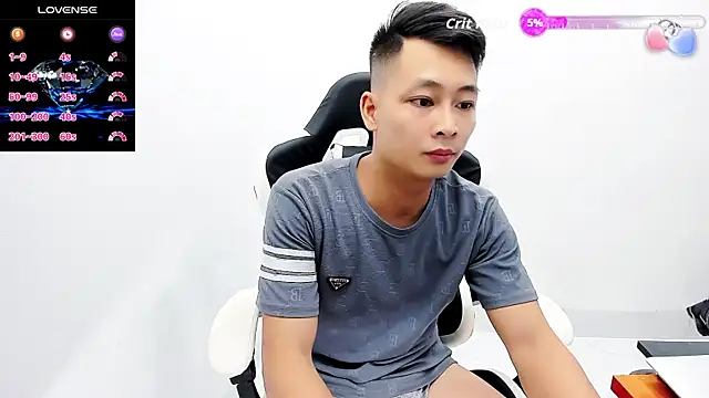 Naughty--asian online show from November 6, 2025, 11:25 am