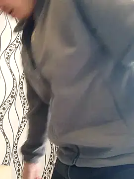 guozuo online show from March 21, 2026, 2:46 am