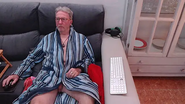Nudelschwanz online show from February 15, 2025, 11:25 pm