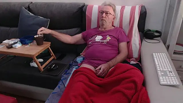 Nudelschwanz online show from December 5, 2025, 8:13 am