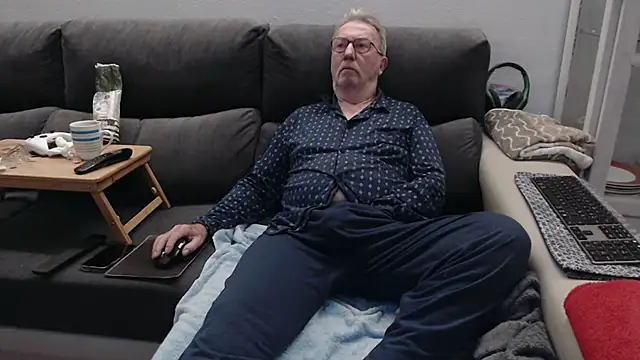 Nudelschwanz online show from March 5, 2026, 6:10 am