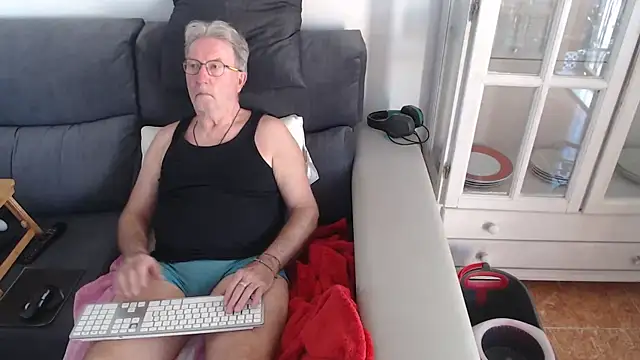 Nudelschwanz online show from February 20, 2025, 1:30 pm