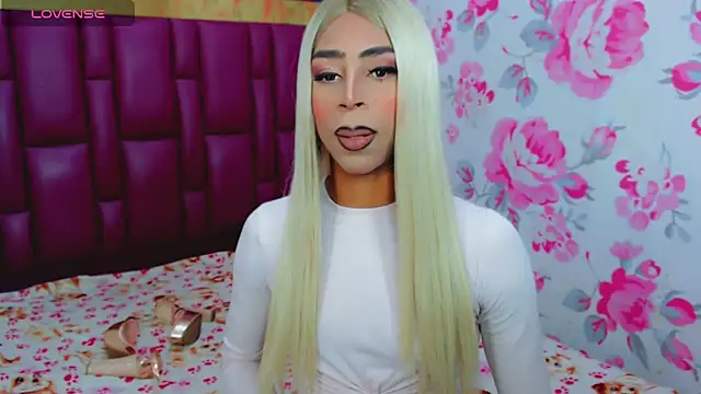 bigcockcandy111 online show from December 6, 2024, 8:12 pm