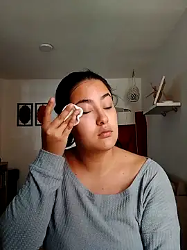 Snapshot of ZabathMiller chatting on September 21, 2025, 2:33 pm ZabathMiller online show from September 21, 2025, 2:33 pm