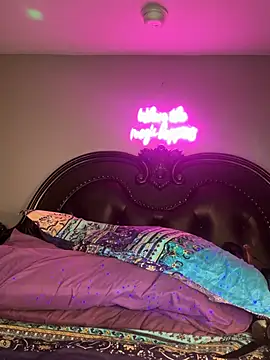 ThickAssRena online show from July 13, 2026, 7:07 am