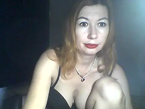 Olesja online show from November 18, 2025, 7:39 pm