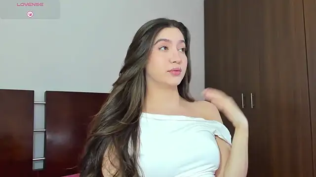 alice-love1 online show from February 27, 2026, 12:55 am