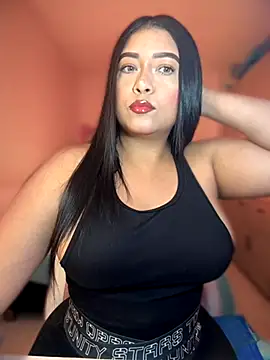 Snapshot of cami_ortiz__ chatting on October 10, 2025, 4:35 am cami ortiz   online show from October 10, 2025, 4:35 am