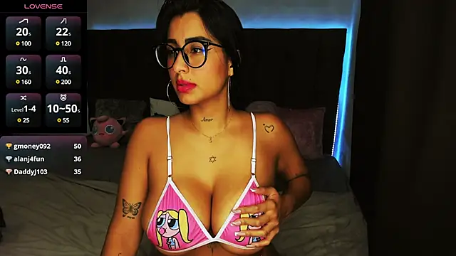 Snapshot of lovely_violet13 chatting on March 21, 2025, 6:29 pm lovely violet13 online show from March 21, 2025, 6:29 pm