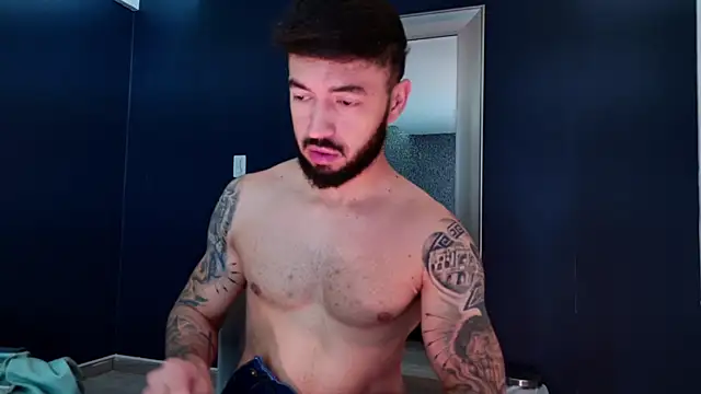 Snapshot of MarkWalker__ chatting on September 29, 2025, 10:11 am MarkWalker   online show from September 29, 2025, 10:11 am