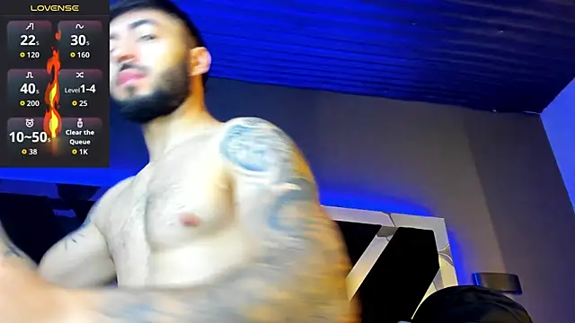 Snapshot of MarkWalker__ chatting on October 16, 2025, 10:45 am MarkWalker   online show from October 16, 2025, 10:45 am